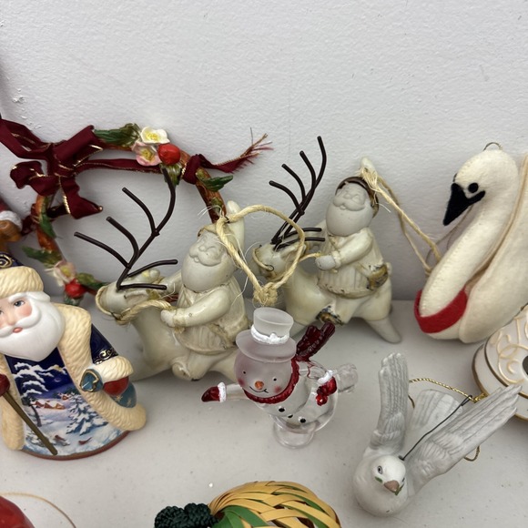 lot of 42 Christmas ornaments, preowned - Picture 3 of 13